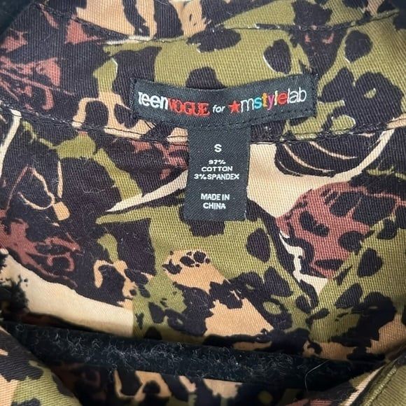 Teen Vogue For Macys Style Lab Women’s Rhinestone Button Down Jacket - Picture 8 of 8